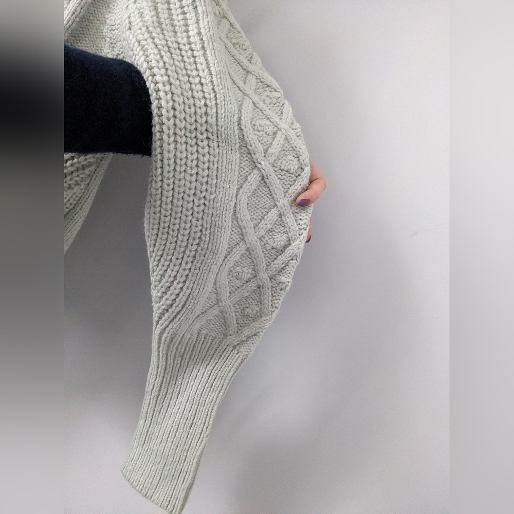Ardene Women's Cable Knit Sweater - Size US M - Picture 4 of 6